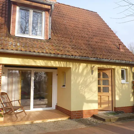 Сasa de vacaciones Peaceful Holiday In Niendorf With Garden Seating And Parking Boiensdorf